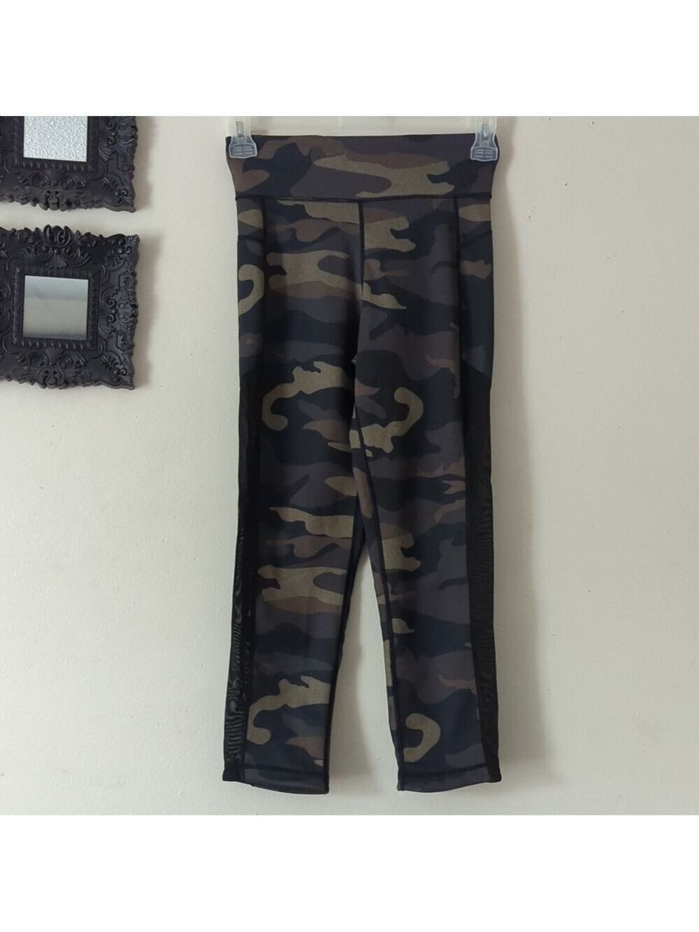 C’EST MOI 2 IN 1 LEGGINGS CAMO CONVERTS TO HEATHER BLACK - Picture 2 of 11